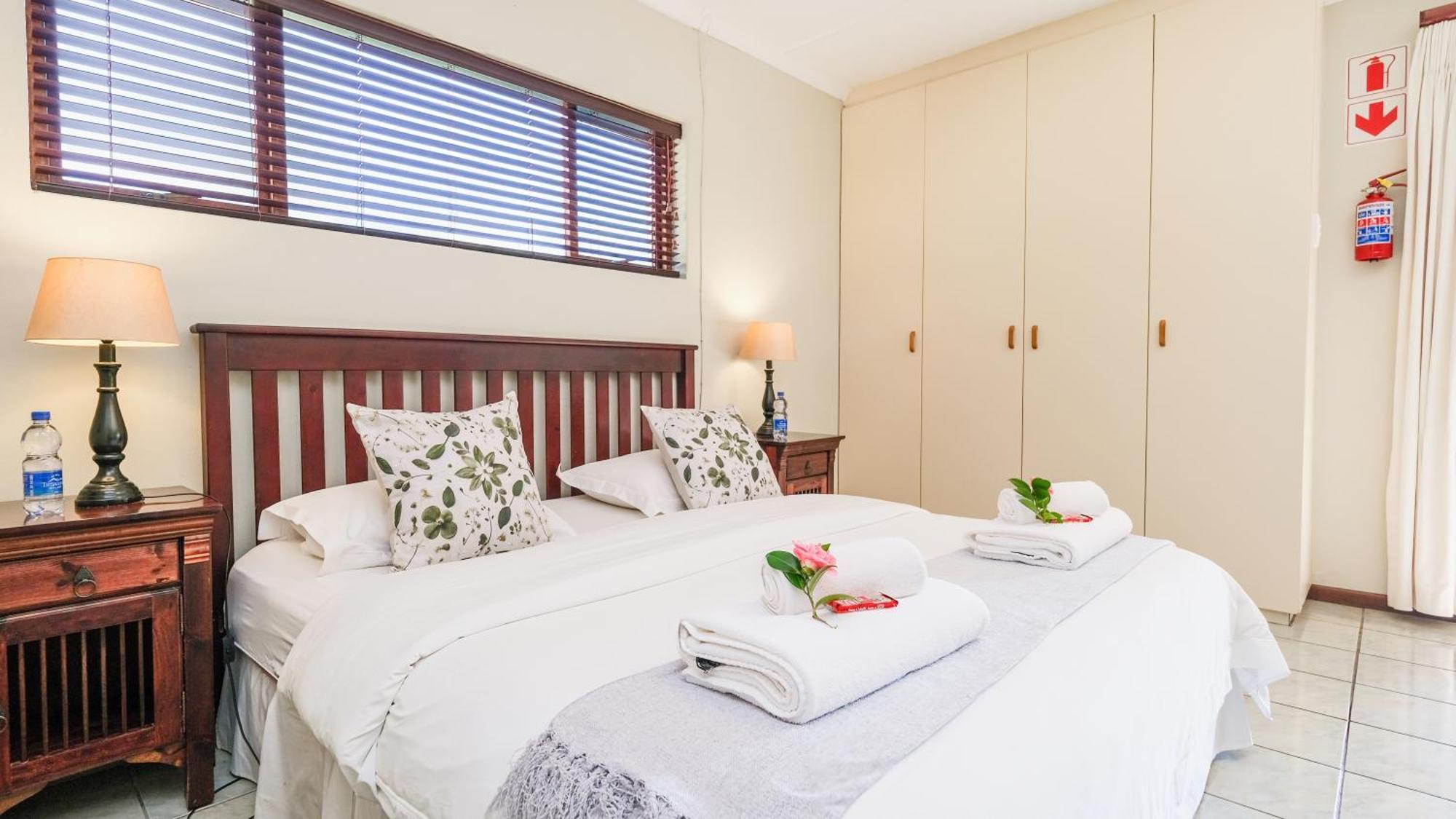 Hildesheim Guest Lodge Wilderness Ngoại thất bức ảnh